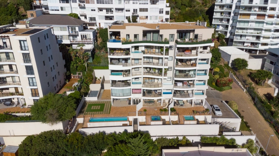 3 Bedroom Property for Sale in Sea Point Western Cape